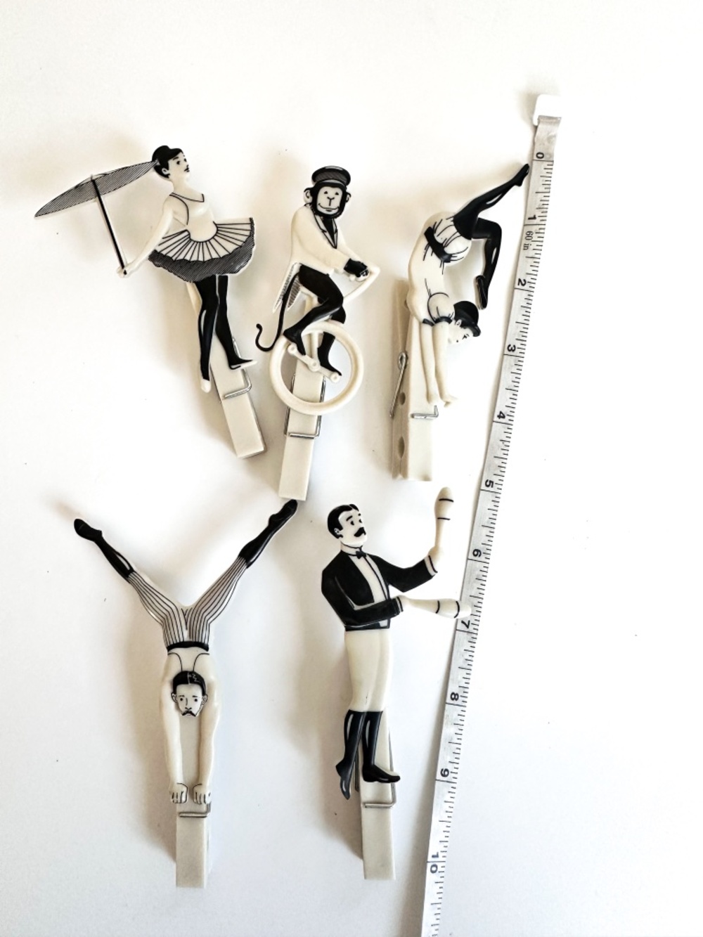 Ornamental Circus People Clothes Pins  The Amazing Pegzini Family Laundry Pegs - Picture 11 of 11